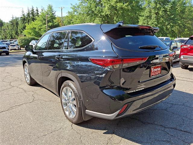 used 2023 Toyota Highlander Hybrid car, priced at $48,948