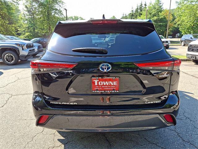used 2023 Toyota Highlander Hybrid car, priced at $48,948