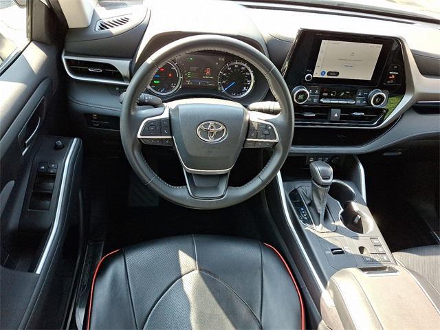 used 2023 Toyota Highlander Hybrid car, priced at $38,450