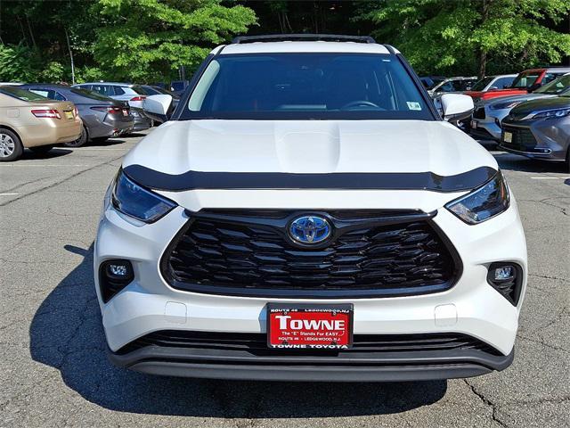 used 2023 Toyota Highlander Hybrid car, priced at $38,450