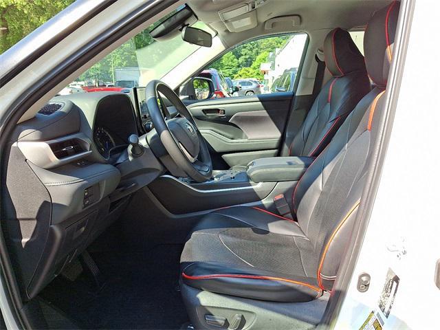 used 2023 Toyota Highlander Hybrid car, priced at $38,450