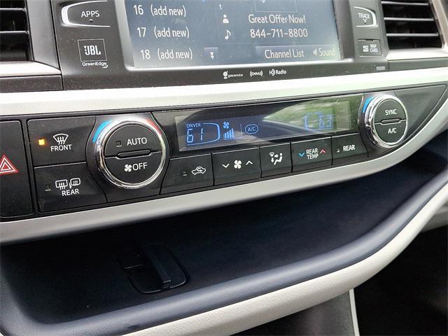 used 2019 Toyota Highlander car, priced at $32,995