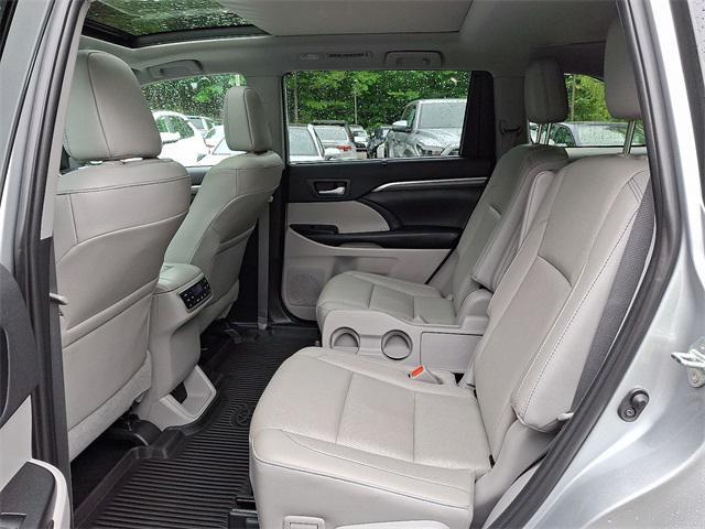 used 2019 Toyota Highlander car, priced at $32,995
