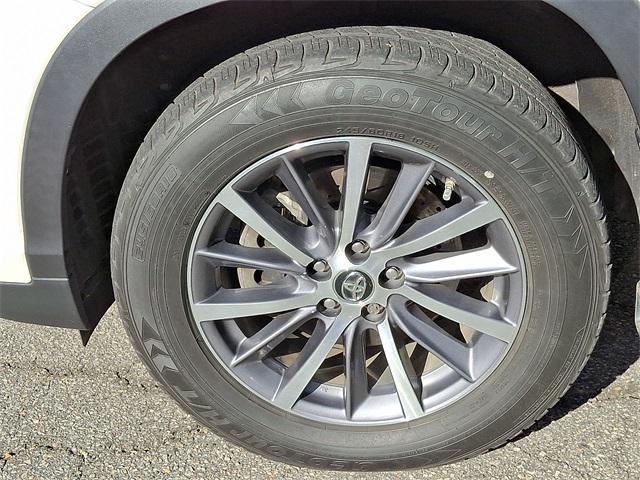 used 2017 Toyota Highlander car, priced at $24,850