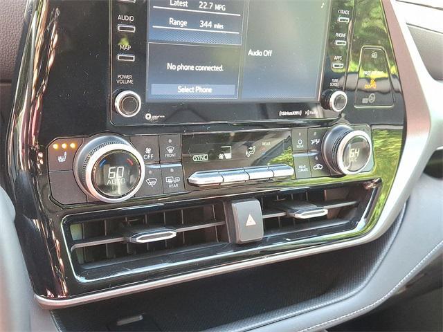 used 2022 Toyota Highlander car, priced at $37,875