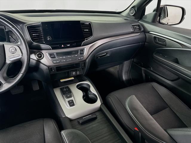 used 2022 Honda Passport car, priced at $29,999