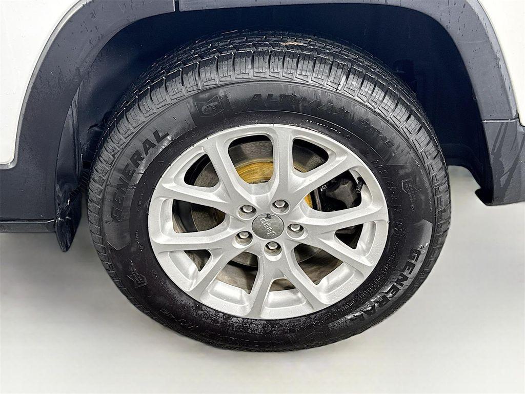 used 2017 Jeep Cherokee car, priced at $13,990