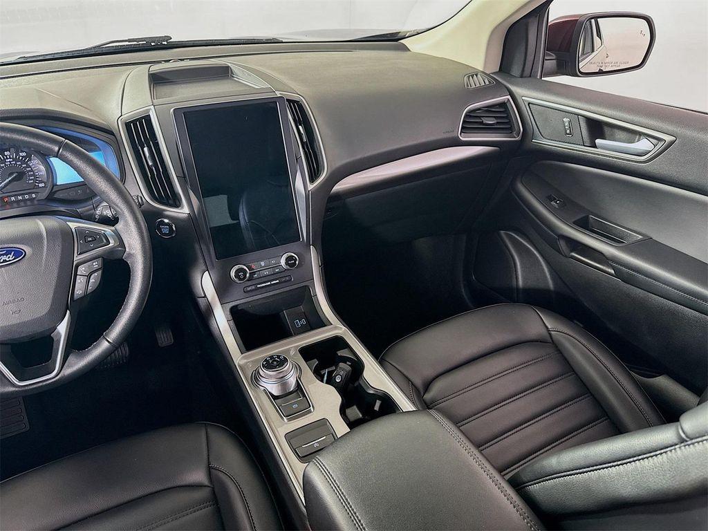 used 2024 Ford Edge car, priced at $22,969