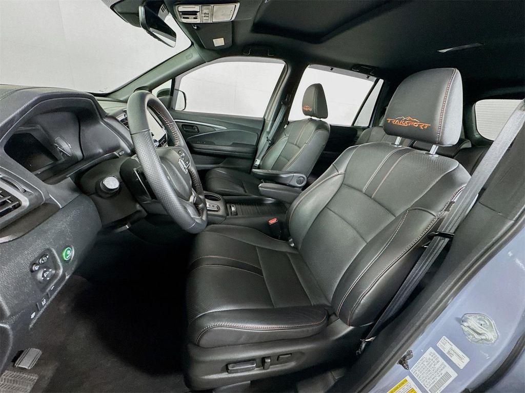 used 2022 Honda Passport car, priced at $30,490