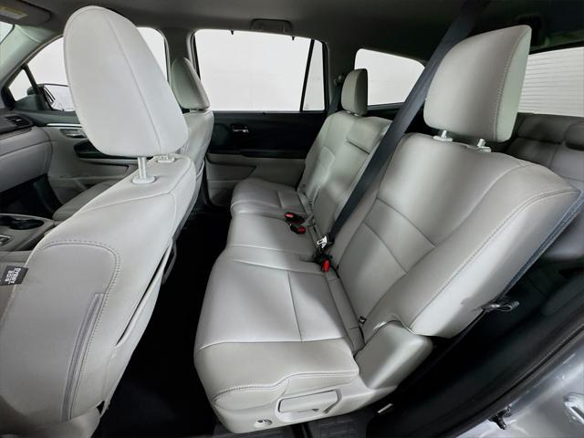 used 2021 Honda Pilot car, priced at $32,990