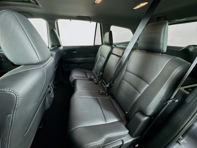 used 2022 Honda Pilot car, priced at $32,390