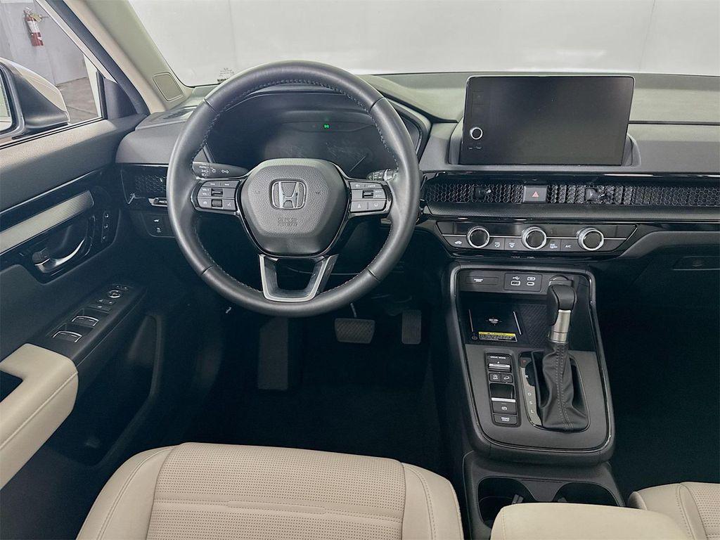 used 2025 Honda CR-V car, priced at $35,990