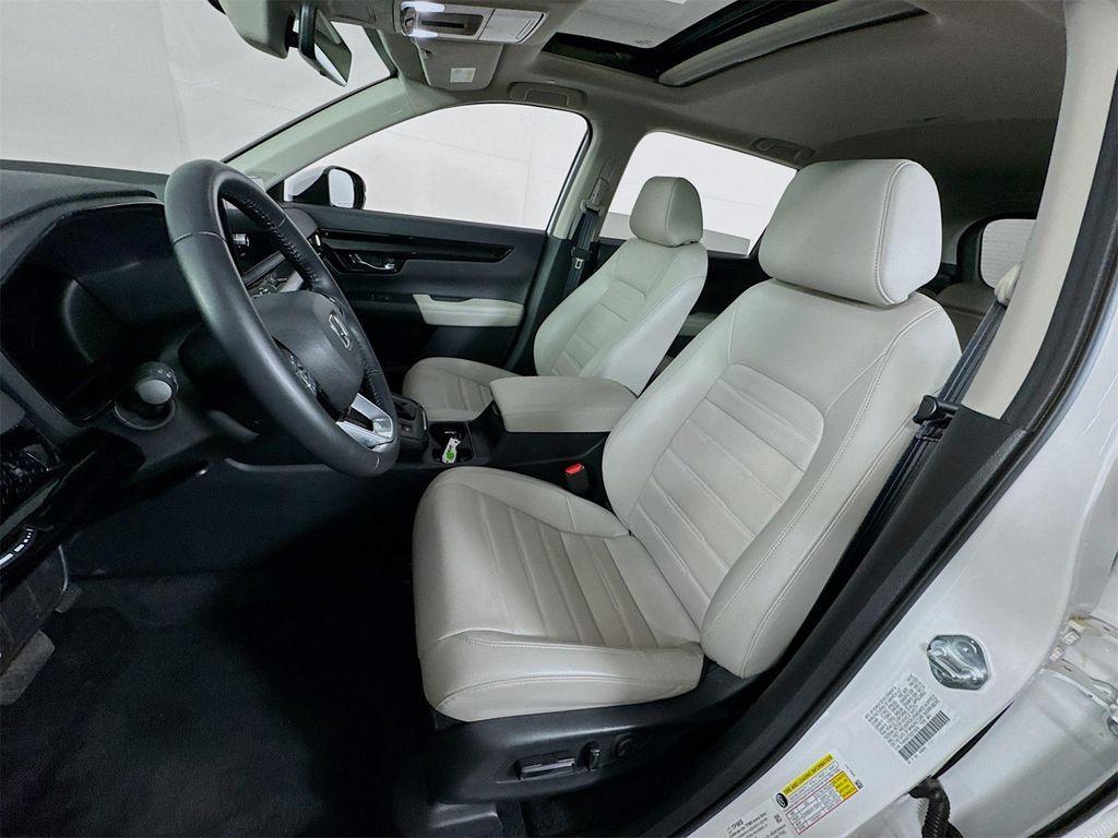 used 2025 Honda CR-V car, priced at $35,990