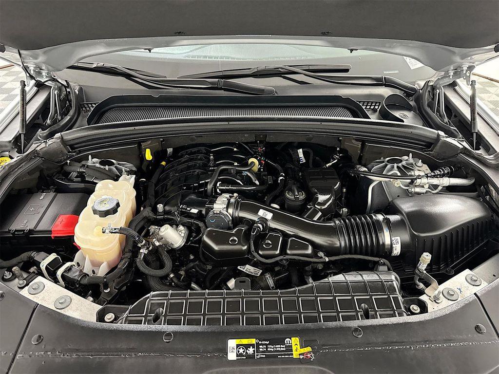 used 2024 Jeep Grand Cherokee car, priced at $26,999