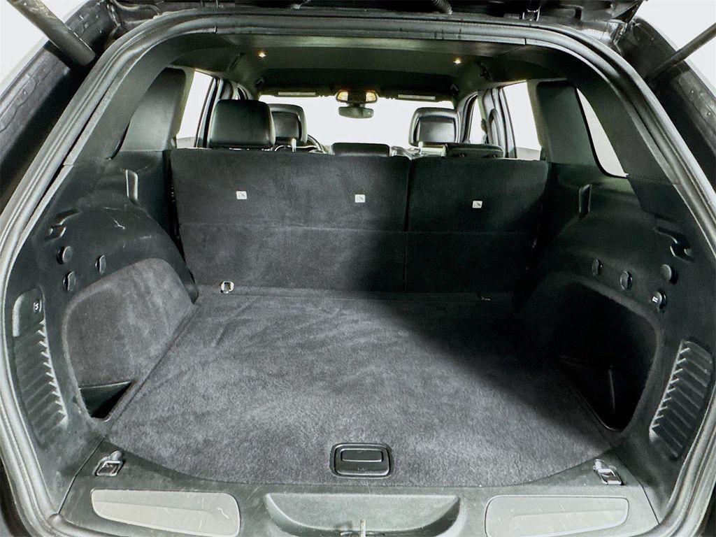 used 2018 Jeep Grand Cherokee car, priced at $15,490