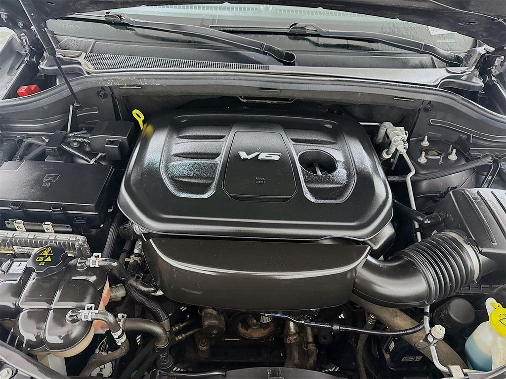 used 2018 Jeep Grand Cherokee car, priced at $15,490