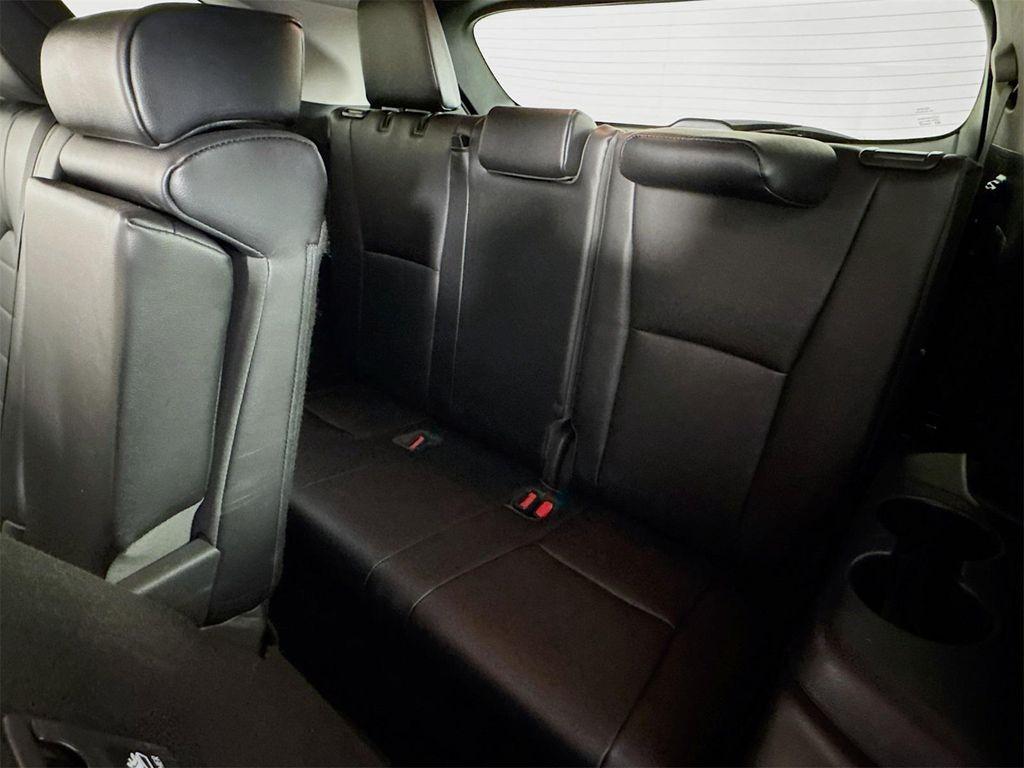 used 2022 Toyota Highlander car, priced at $38,690