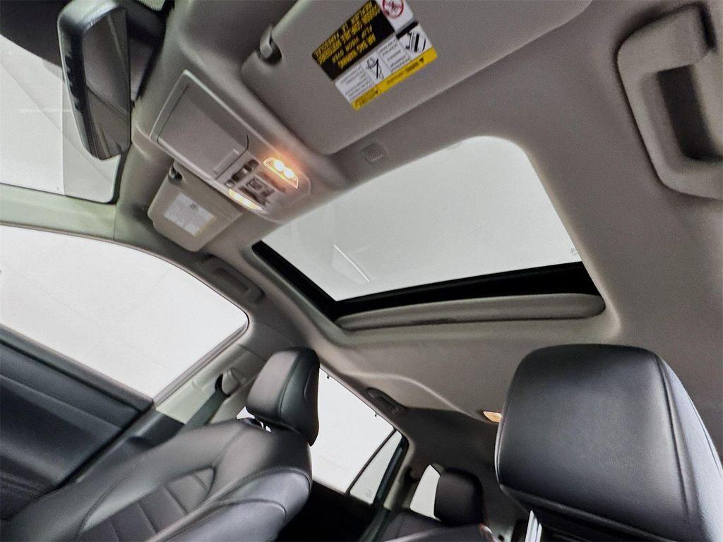 used 2022 Toyota Highlander car, priced at $38,690
