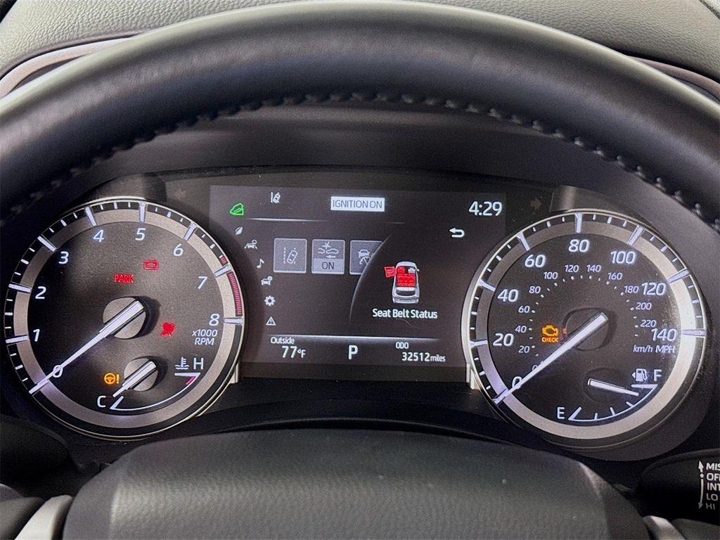 used 2022 Toyota Highlander car, priced at $38,690