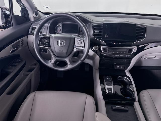 used 2021 Honda Pilot car, priced at $31,990