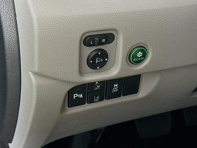 used 2021 Honda Pilot car, priced at $31,990