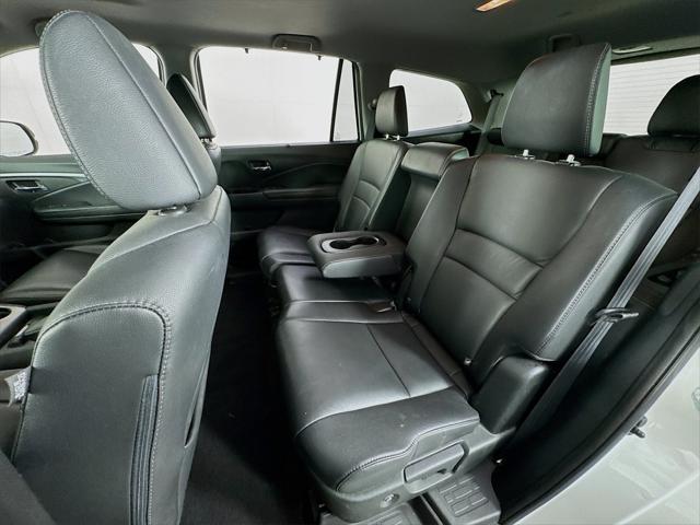 used 2022 Honda Pilot car, priced at $31,990