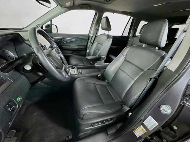 used 2022 Honda Pilot car, priced at $32,699