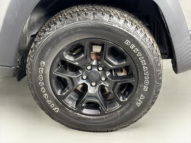 used 2019 Jeep Cherokee car, priced at $19,990