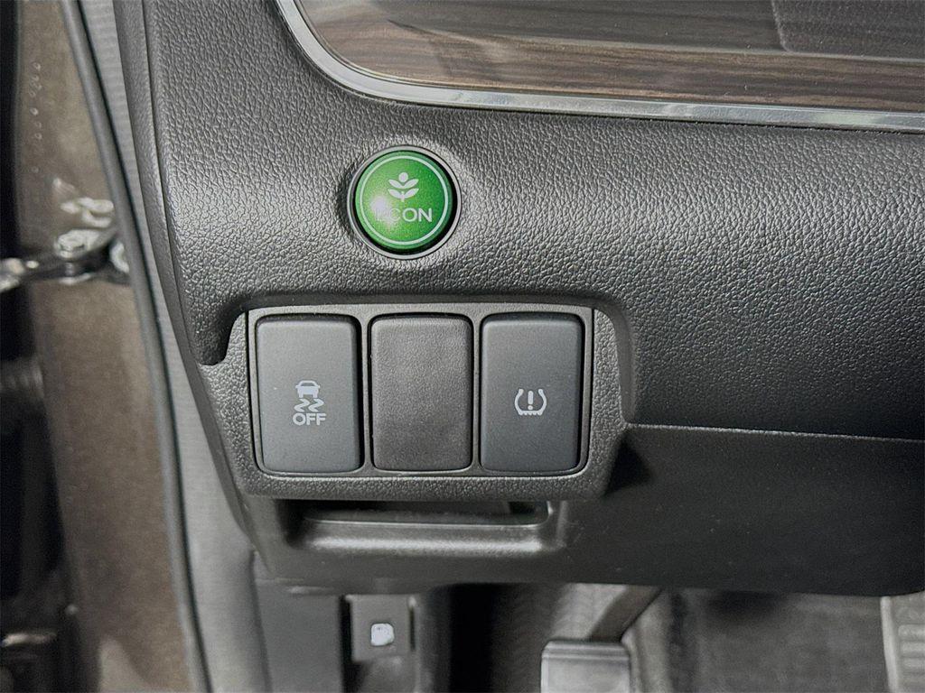 used 2015 Honda CR-V car, priced at $14,990