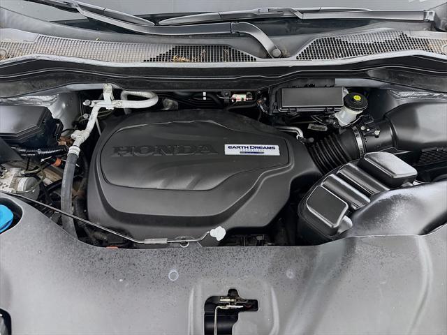 used 2020 Honda Pilot car, priced at $31,990