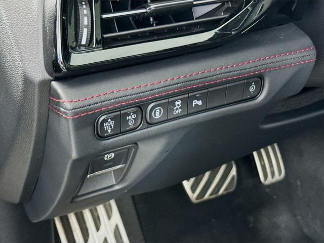 used 2022 Acura MDX car, priced at $45,490