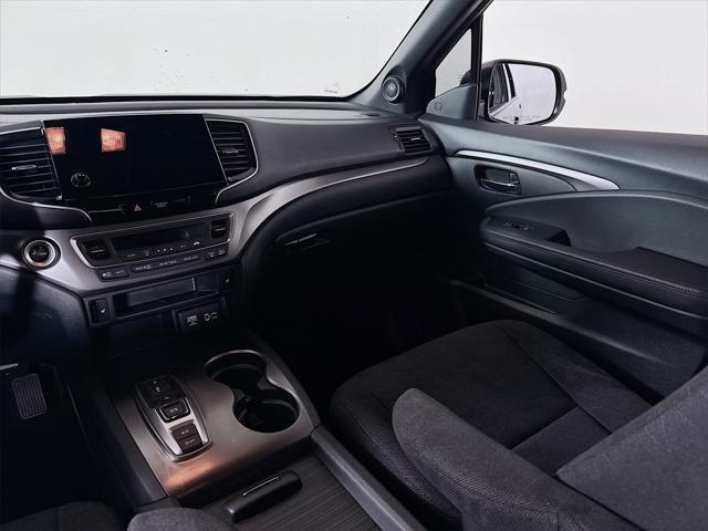 used 2022 Honda Pilot car, priced at $30,999