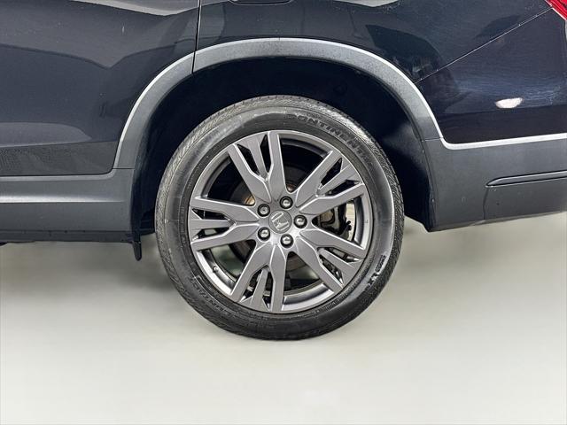used 2022 Honda Pilot car, priced at $30,999