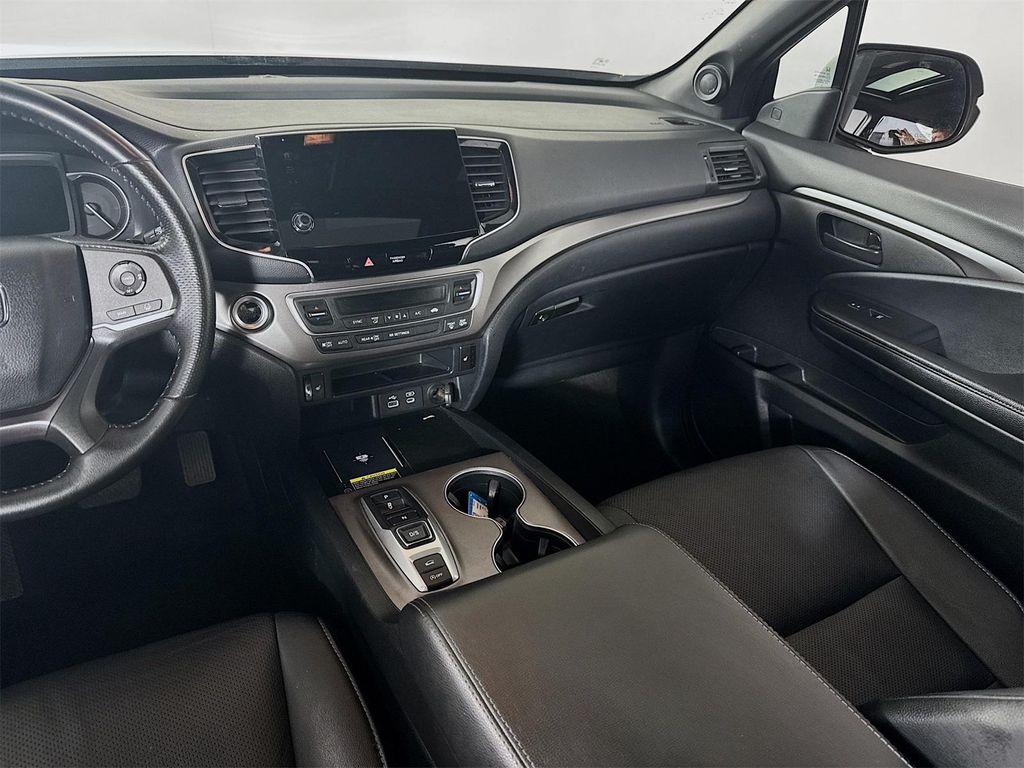 used 2024 Honda Passport car, priced at $35,990