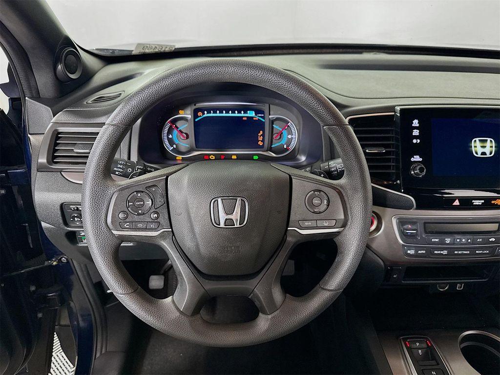 used 2022 Honda Pilot car, priced at $30,990