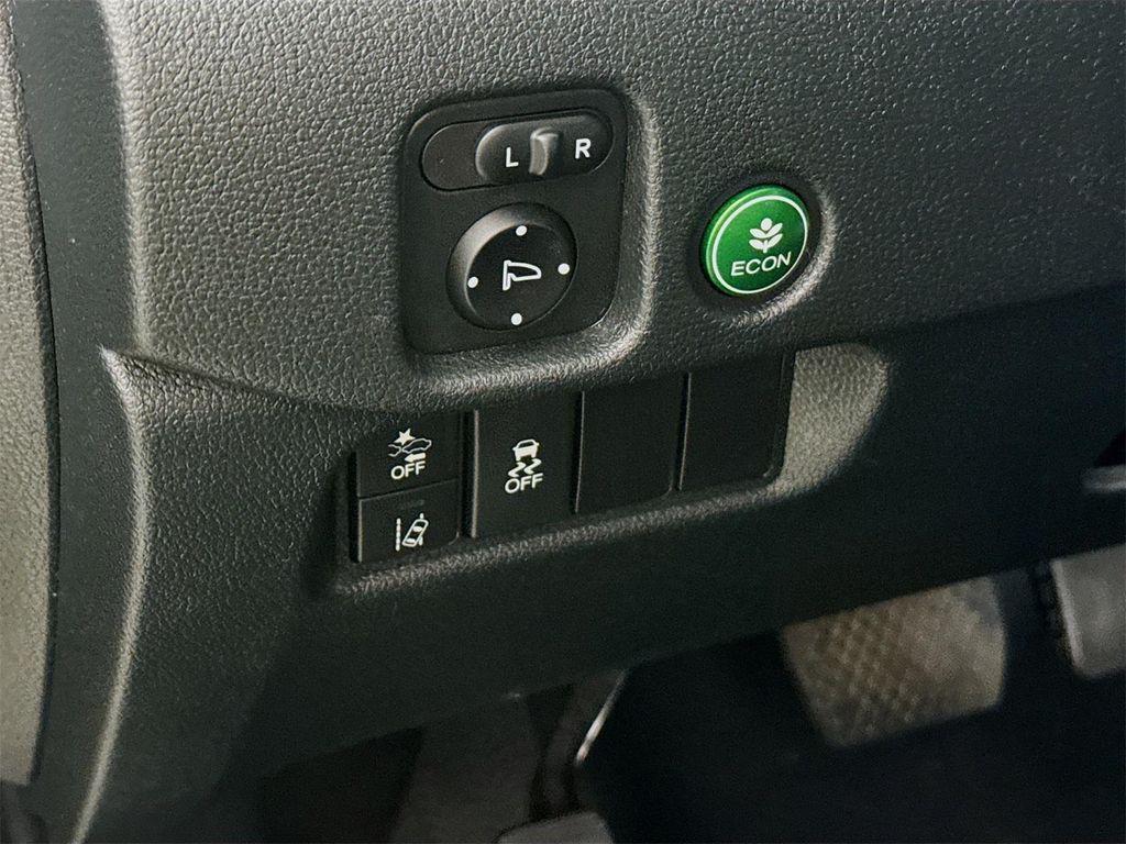 used 2022 Honda Pilot car, priced at $30,990