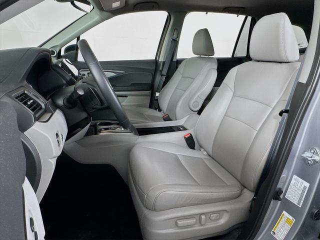 used 2022 Honda Pilot car, priced at $34,490