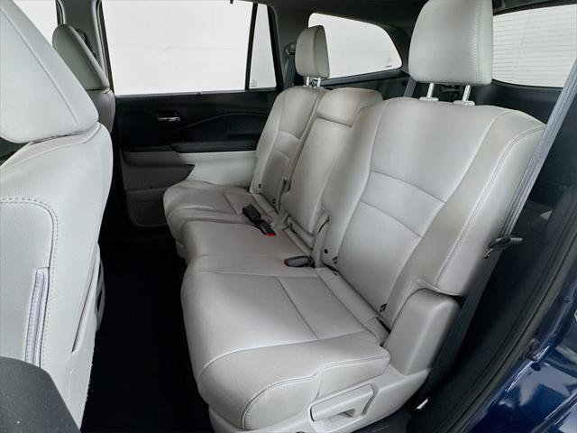 used 2022 Honda Pilot car, priced at $33,990