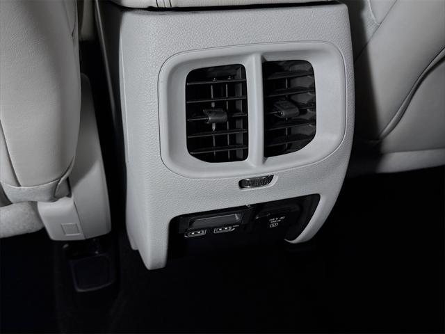 used 2020 Jeep Cherokee car, priced at $21,379