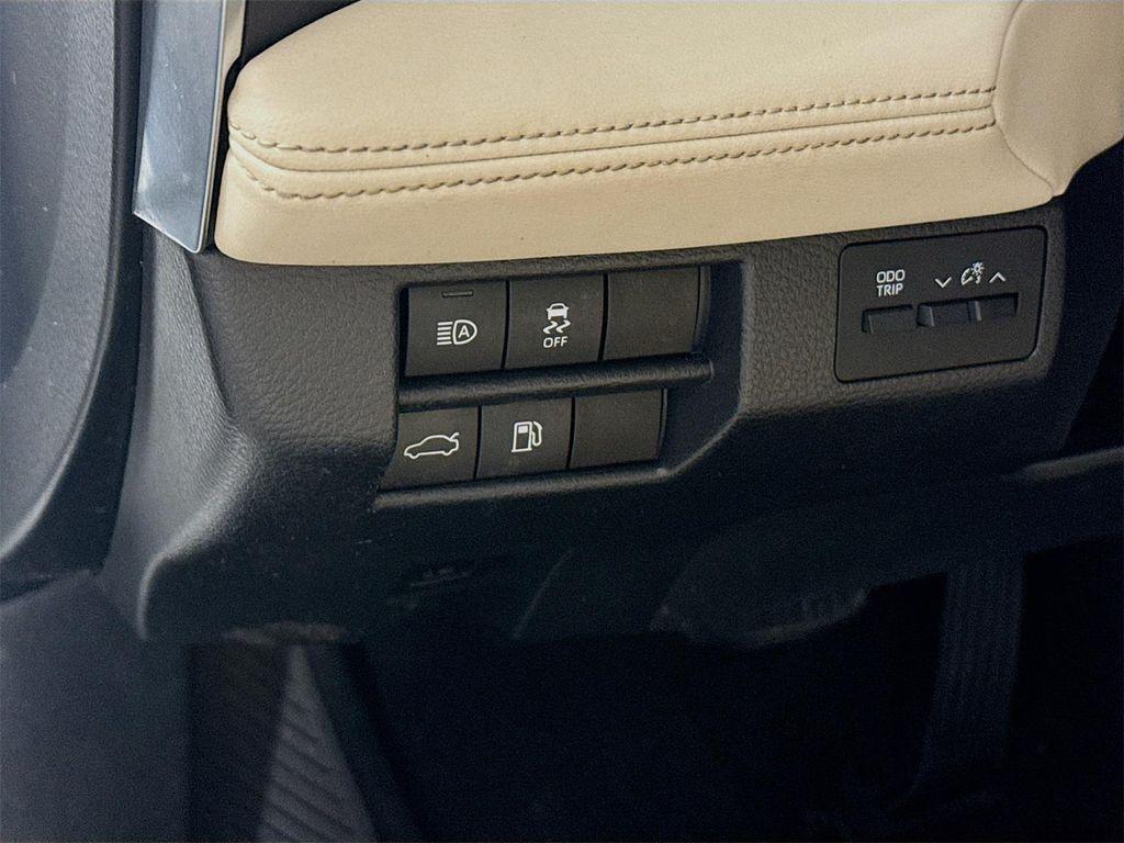 used 2021 Toyota Avalon car, priced at $25,990