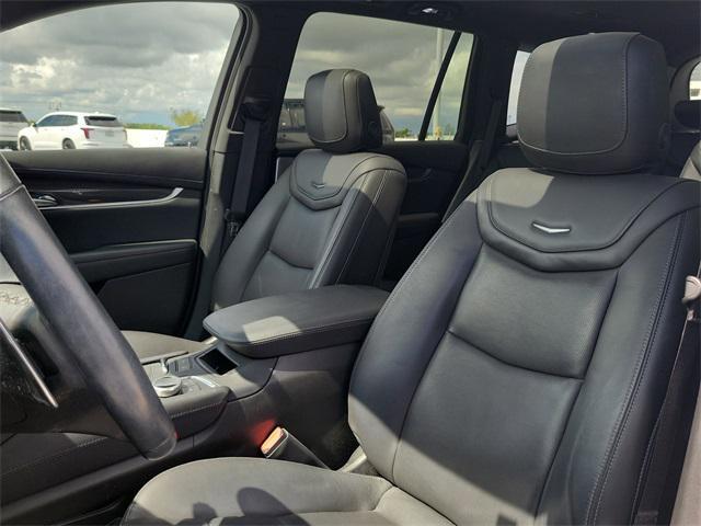 used 2023 Cadillac XT6 car, priced at $40,999