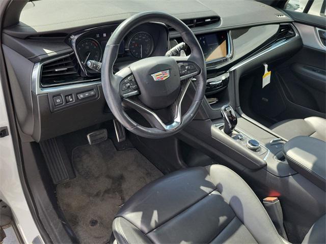 used 2023 Cadillac XT6 car, priced at $40,999
