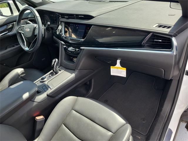 used 2023 Cadillac XT6 car, priced at $40,999