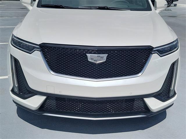 used 2023 Cadillac XT6 car, priced at $40,999