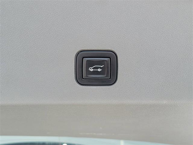 used 2022 Cadillac XT6 car, priced at $36,799