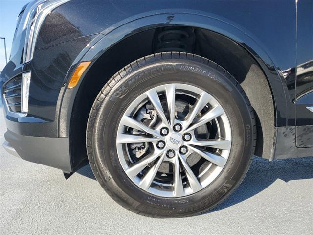 used 2022 Cadillac XT5 car, priced at $32,105