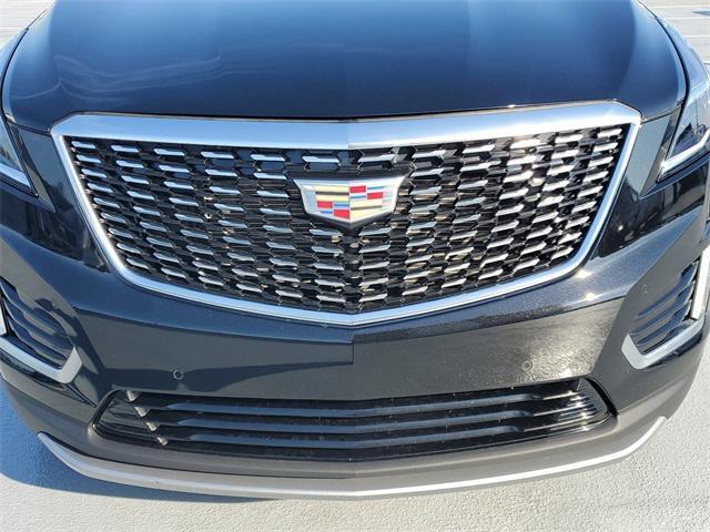 used 2022 Cadillac XT5 car, priced at $32,105