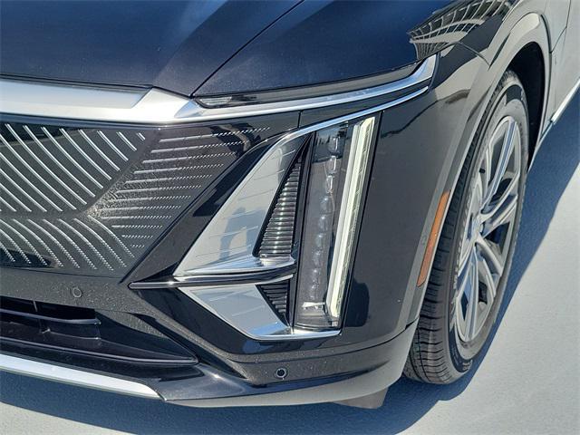 new 2025 Cadillac LYRIQ car, priced at $61,440