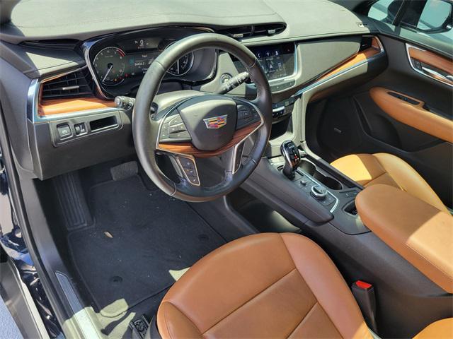 used 2021 Cadillac XT5 car, priced at $26,899