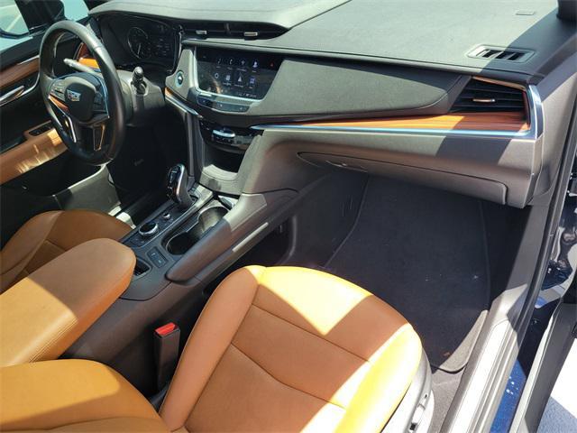 used 2021 Cadillac XT5 car, priced at $26,899